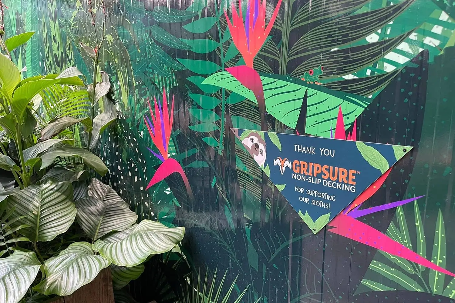 Gripsure Sponsors Sloth Enclosure At Edinburgh Zoo